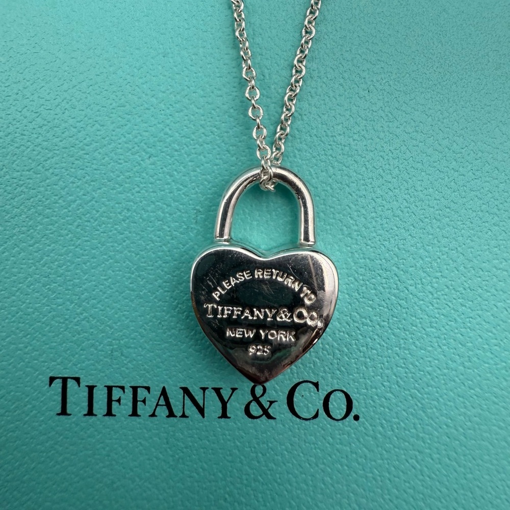 Tiffany & Co. Return to Tiffany Heart Lock Pendant Necklace Sterling Silver 16” - Picture 4 of 9
